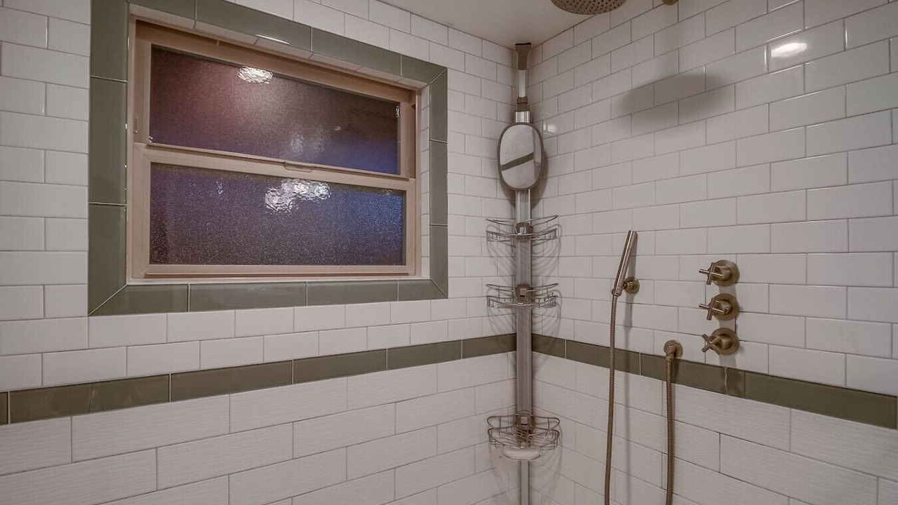 Photo of Bathroom in South Park
