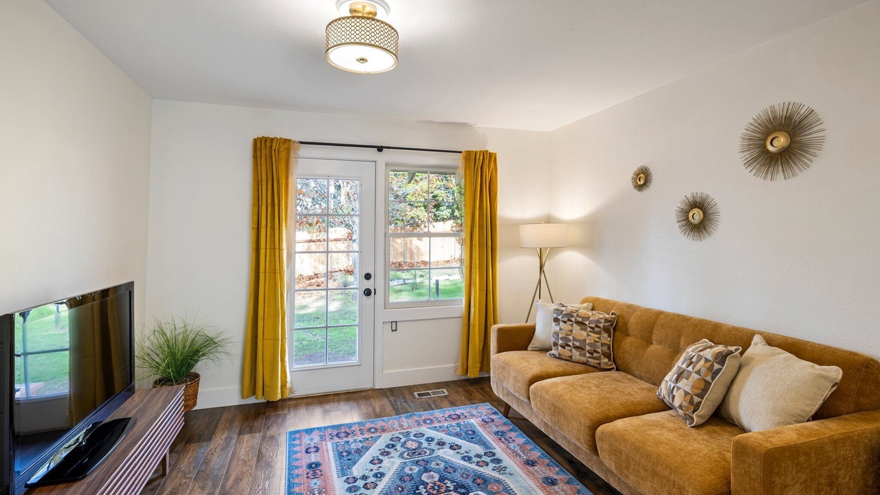 Photo of Livingroom in Cameron Park
