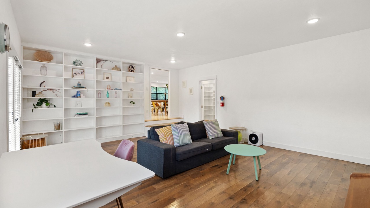 Photo of Livingroom in Columbia