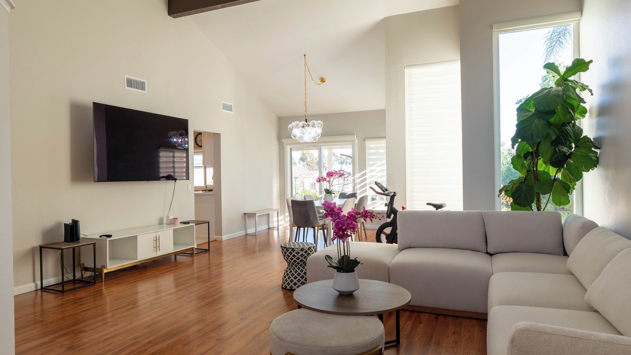 Photo of Livingroom in Rancho Penasquitos