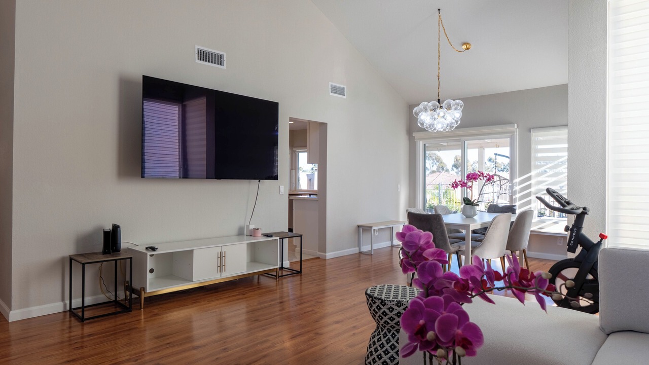 Photo of Livingroom in Rancho Penasquitos
