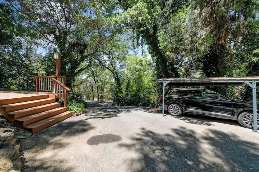 Photo of Outdoor in Auburn