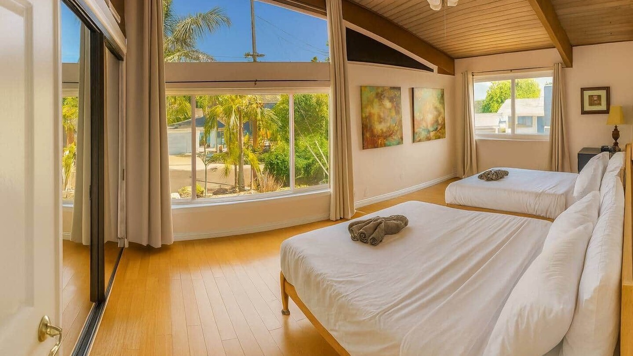 Photo of Bedroom in Bay Park