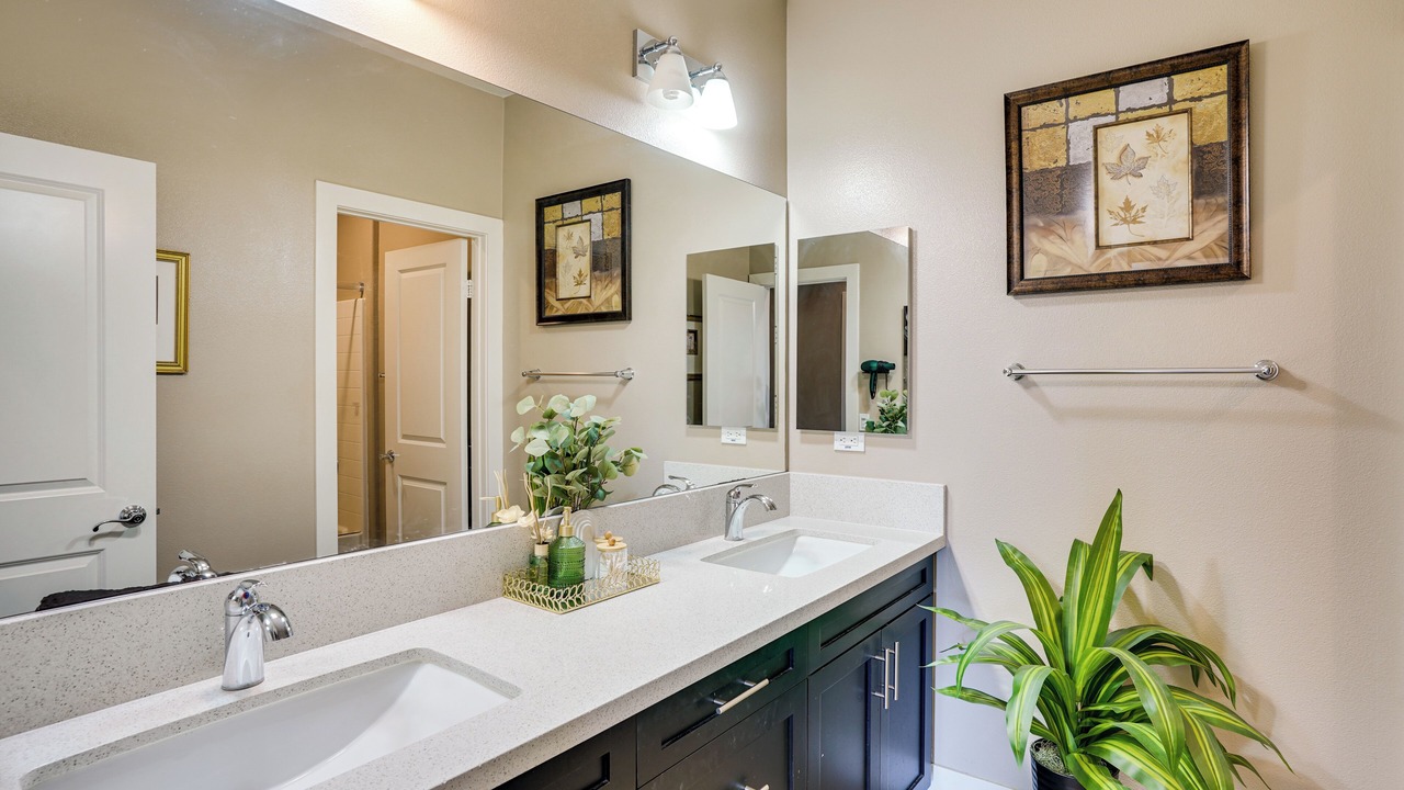 Photo of Bathroom in Southwest Anaheim