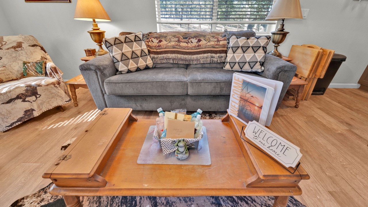 Photo of Livingroom in Red Bluff