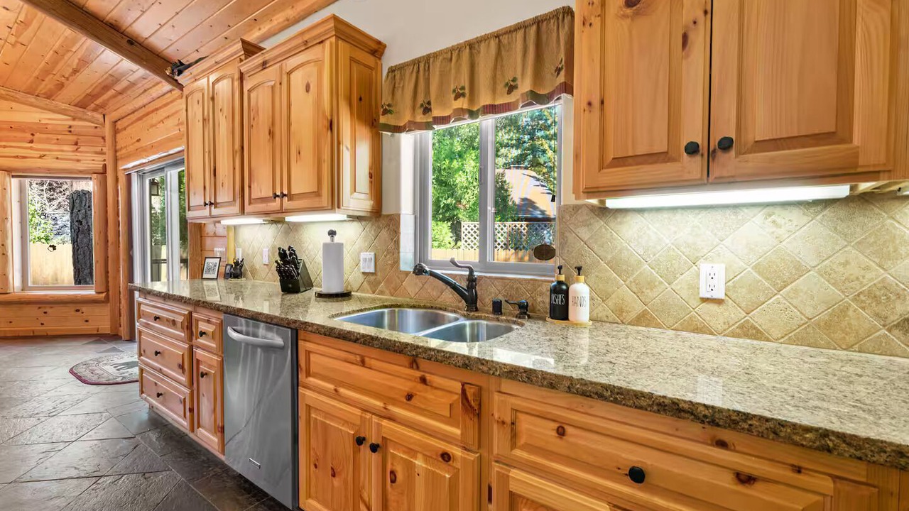 Photo of Kitchen in Eagle Mountain Estates