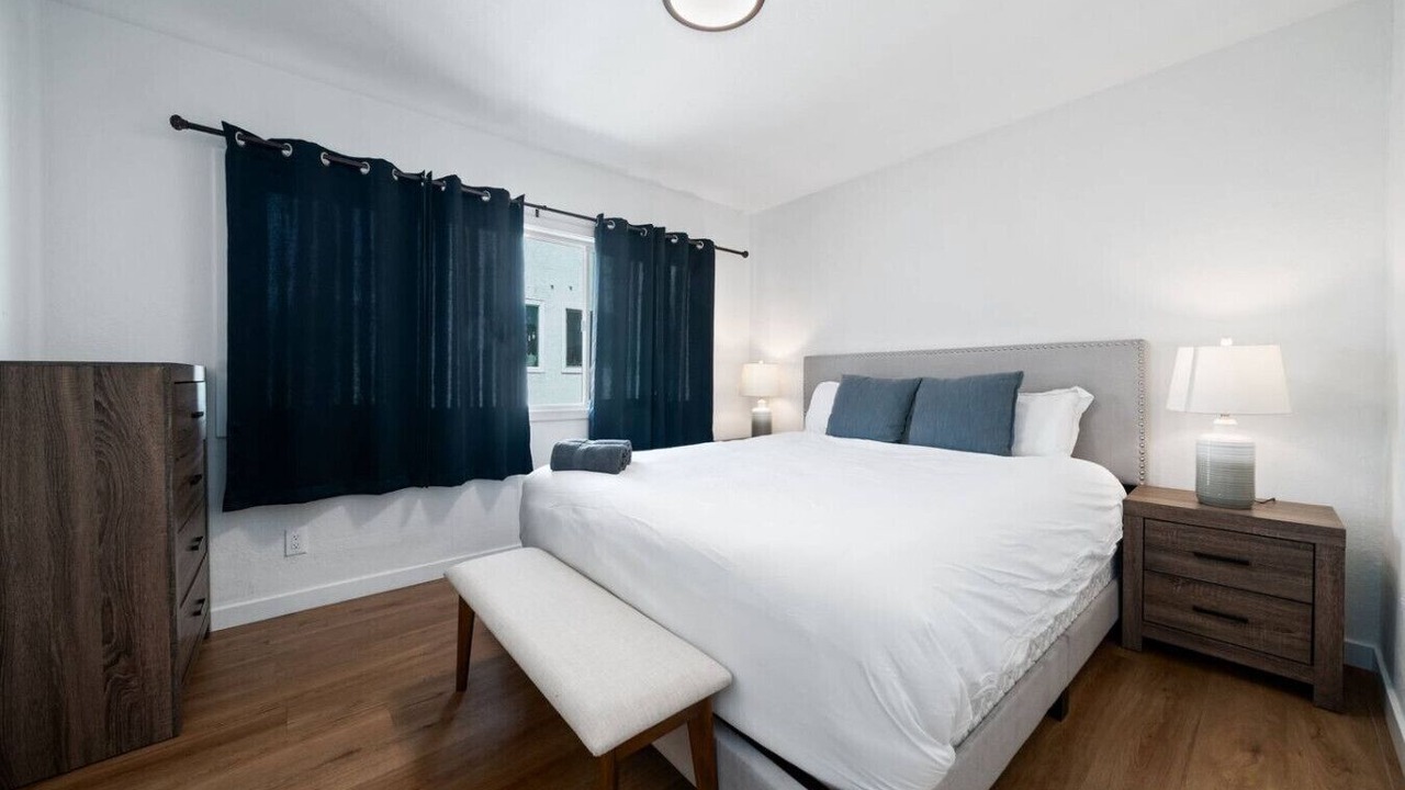 Photo of Bedroom in South Wrigley