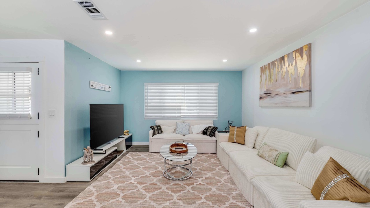 Photo of Livingroom in Thousand Oaks
