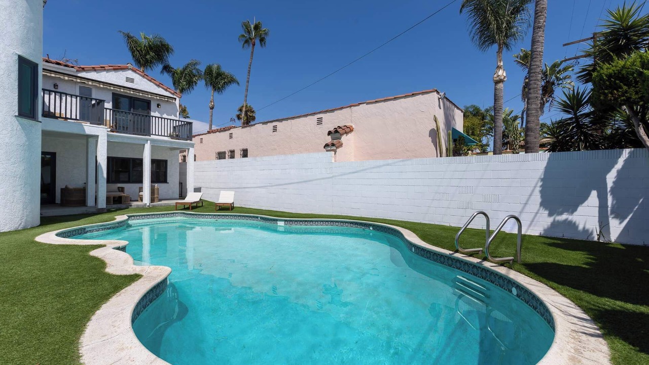 Photo of Outdoor in La Brea
