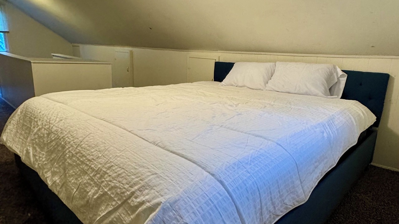 Photo of Bedroom in Crestline