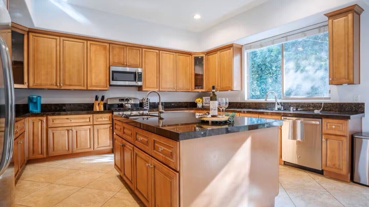 Photo of Kitchen in Tarzana