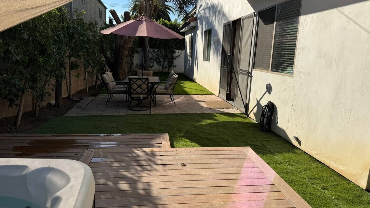Photo of Patio Balcony in Tarzana