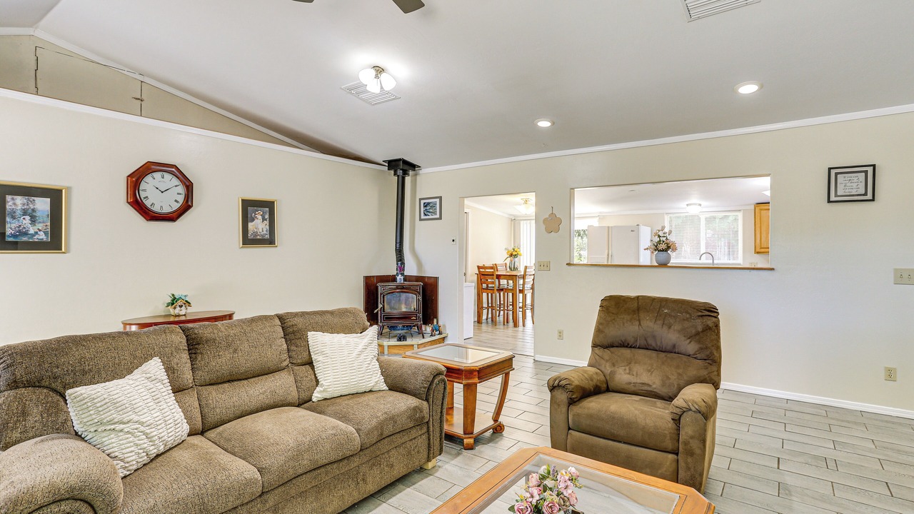 Photo of Bedroom in Red Bluff