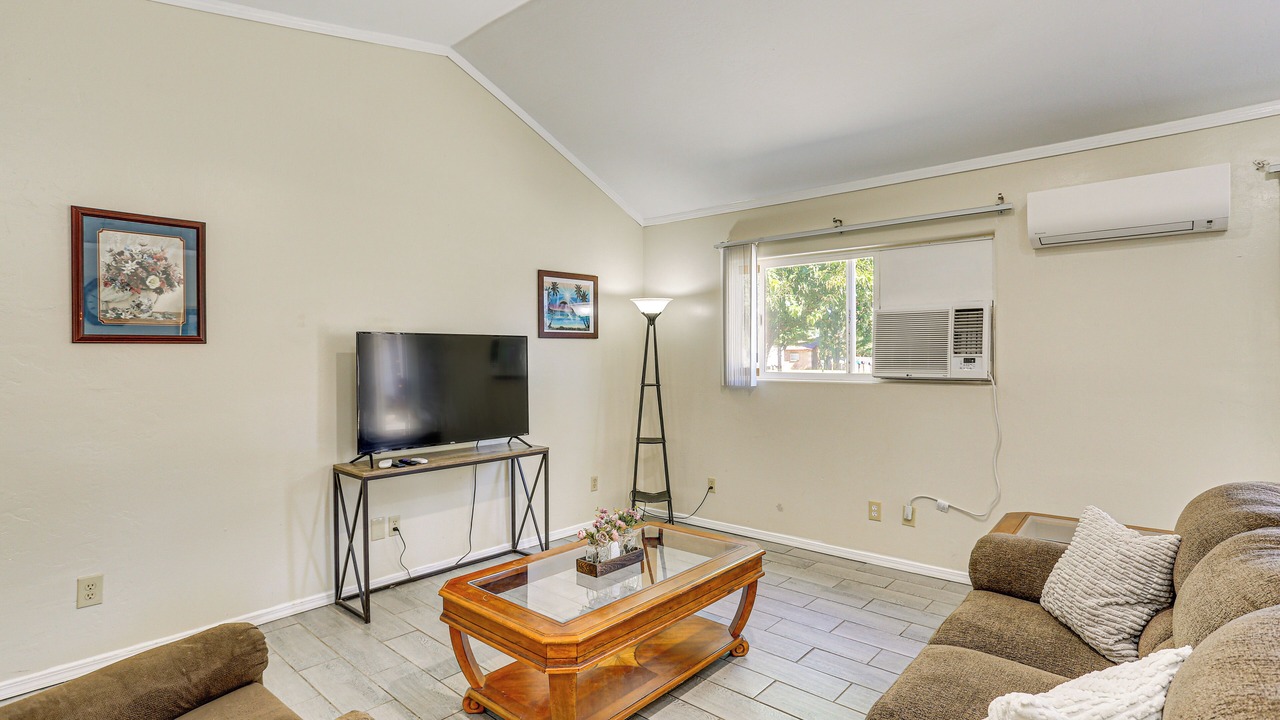 Photo of Livingroom in Red Bluff