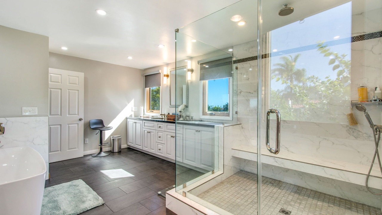 Photo of Bathroom in View Park-Windsor Hills