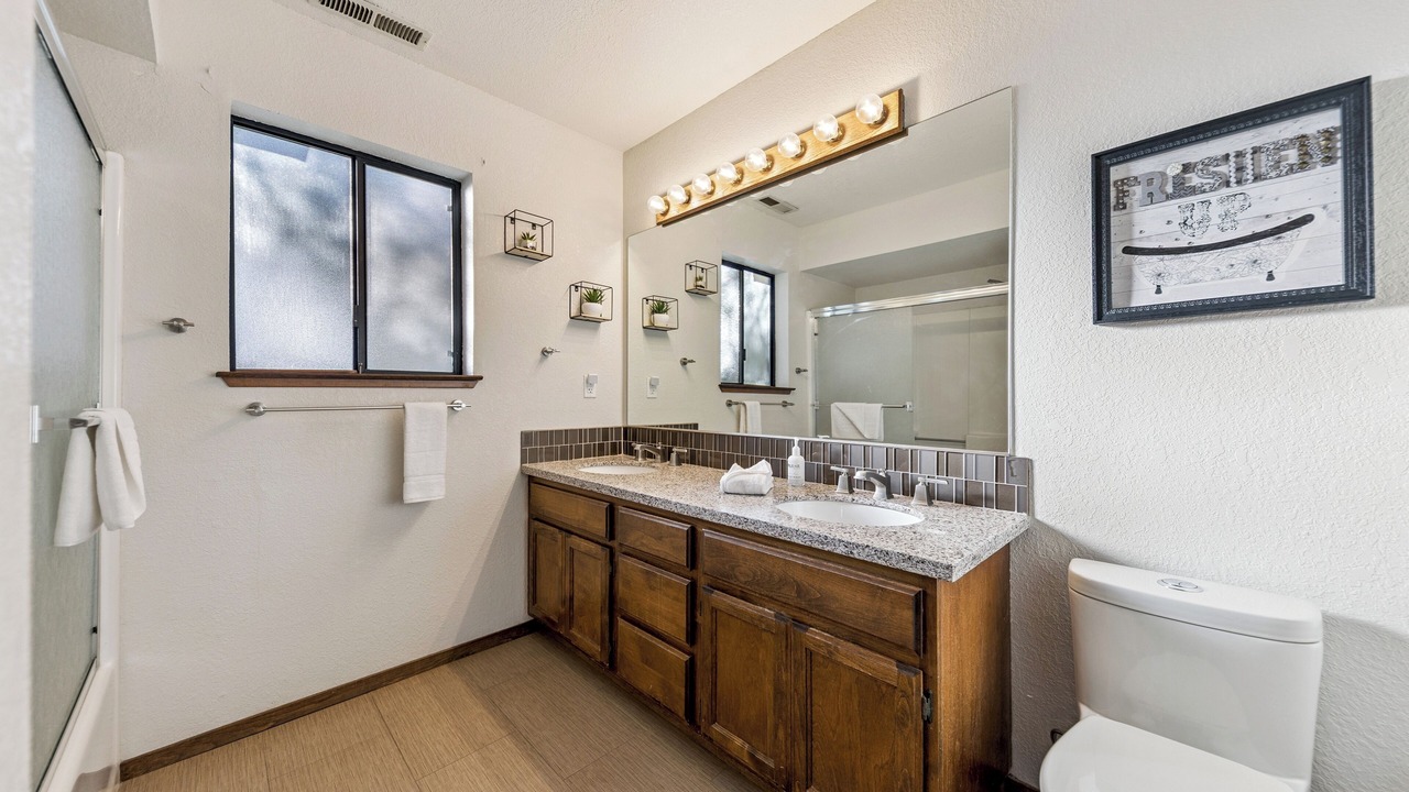 Photo of Bathroom in Tahoe Island