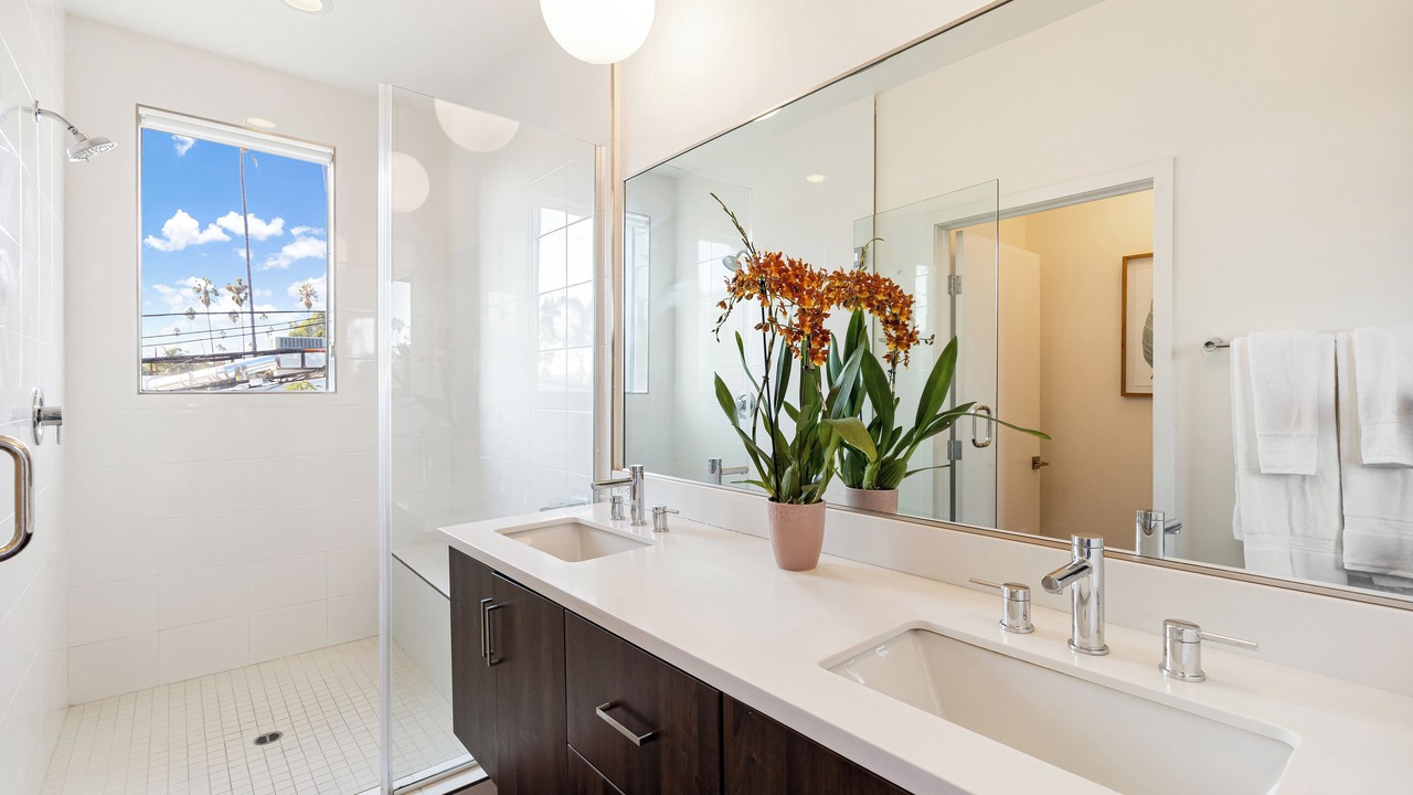 Photo of Bathroom in Silver Lake