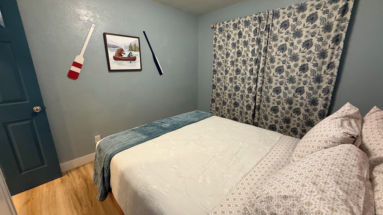 Photo of Bedroom in Orick