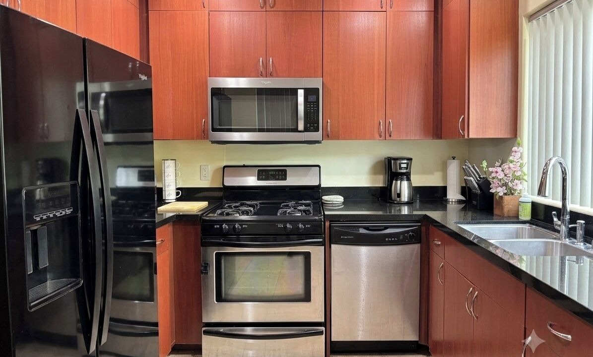 Photo of Kitchen in West Los Angeles