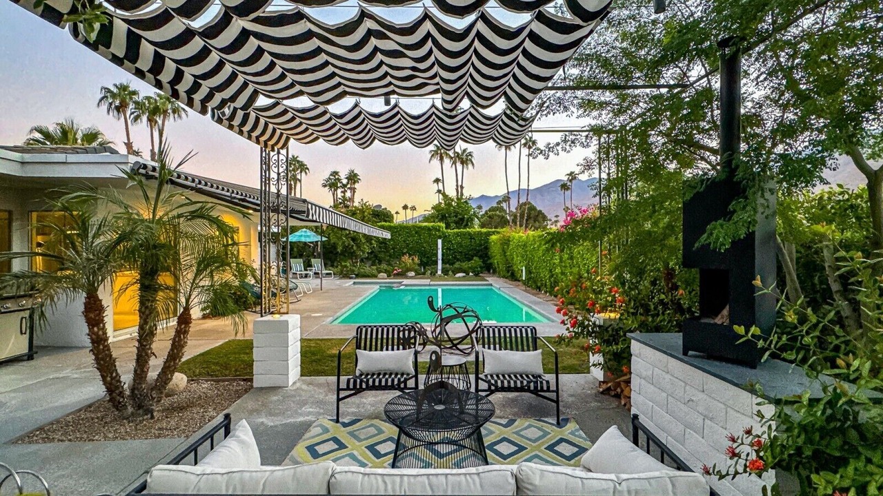 Photo of Outdoor in Canyon Corridor