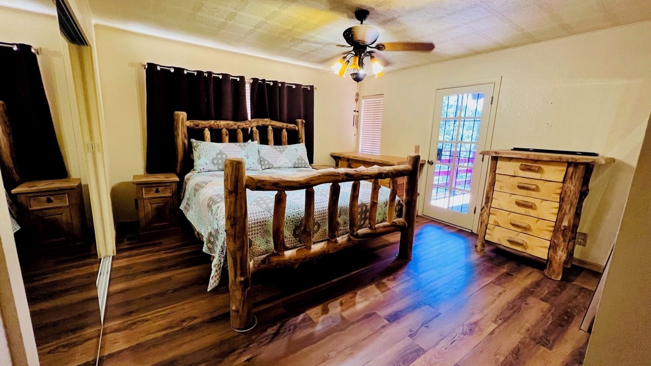 Photo of Bedroom in Lakehead