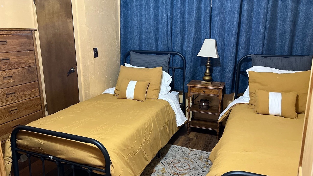 Photo of Bedroom in Lakehead