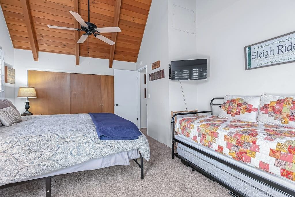 Photo of Bedroom in Blue Jay