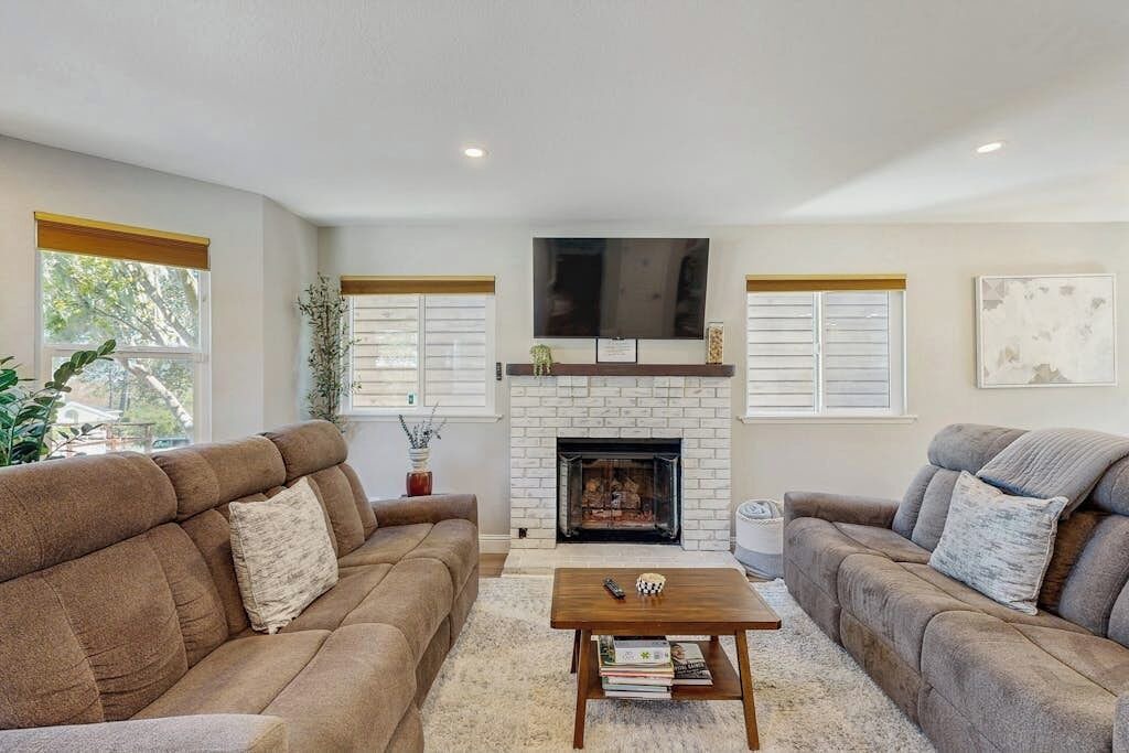 Photo of Livingroom in Lodge Hill
