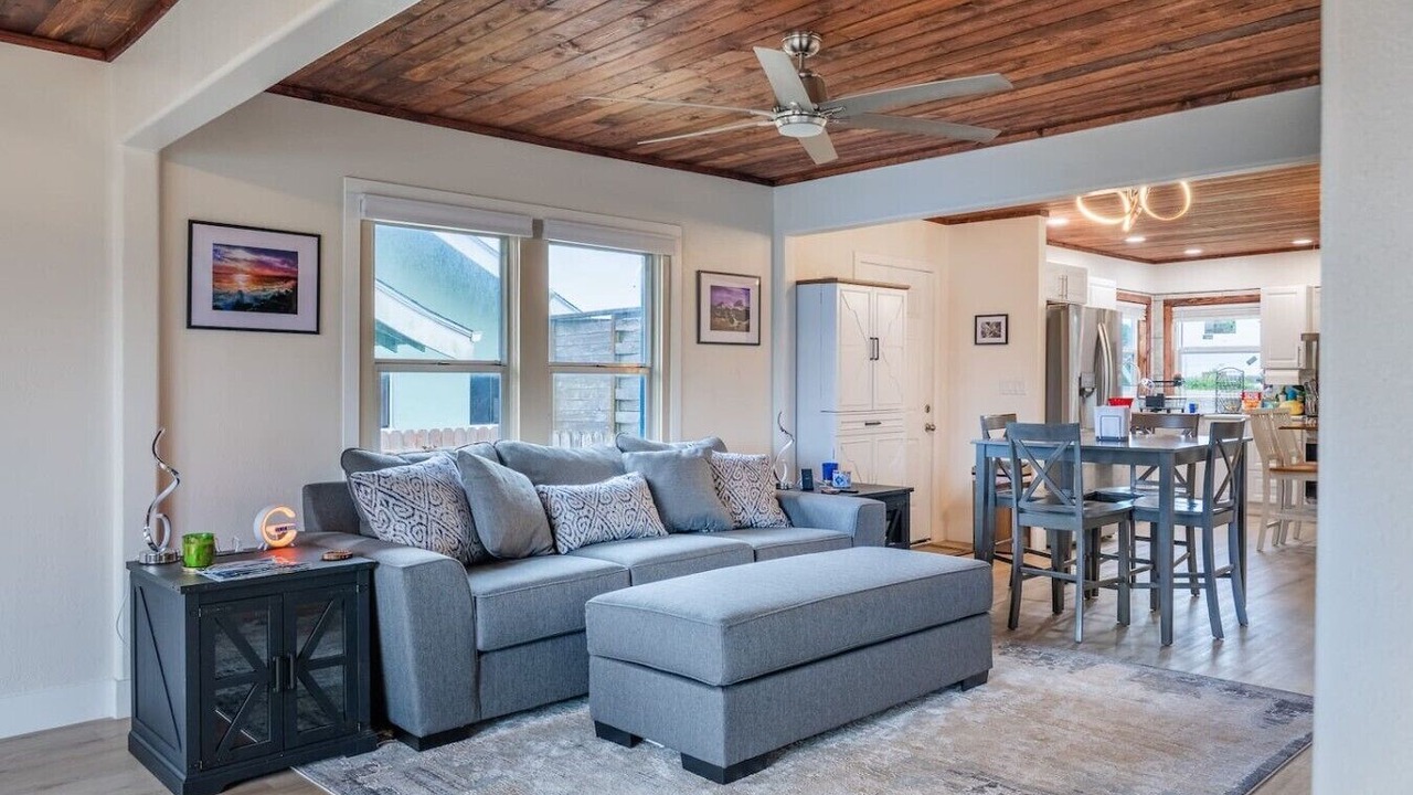 Photo of Livingroom in Crescent City