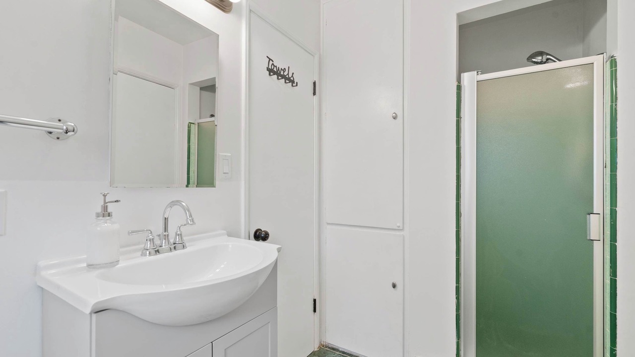 Photo of Bathroom in Sherman Oaks