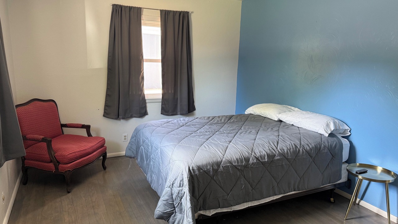 Photo of Bedroom in Skyway