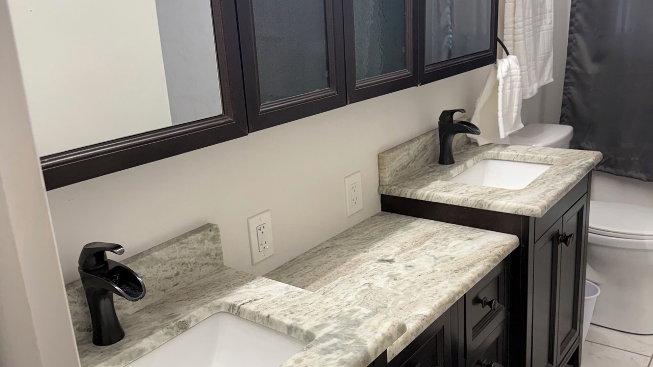 Photo of Bathroom in Skyway