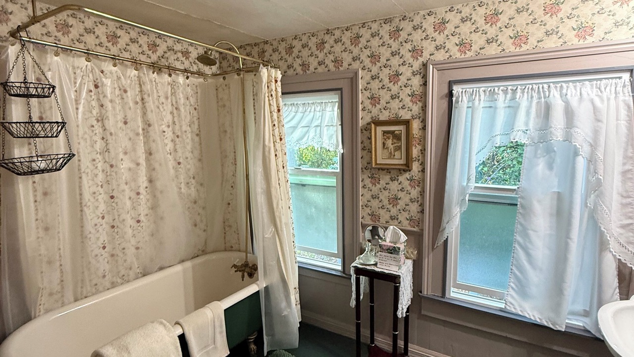 Photo of Bathroom in Ferndale