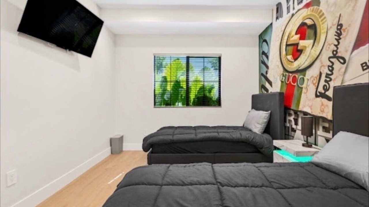 Photo of Bedroom in Burbank