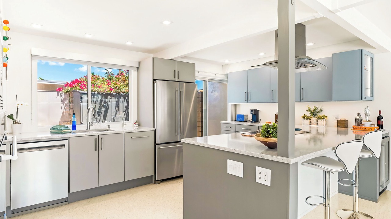 Photo of Kitchen in Racquet Club Estates
