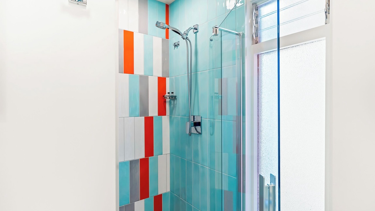 Photo of Bathroom in Racquet Club Estates