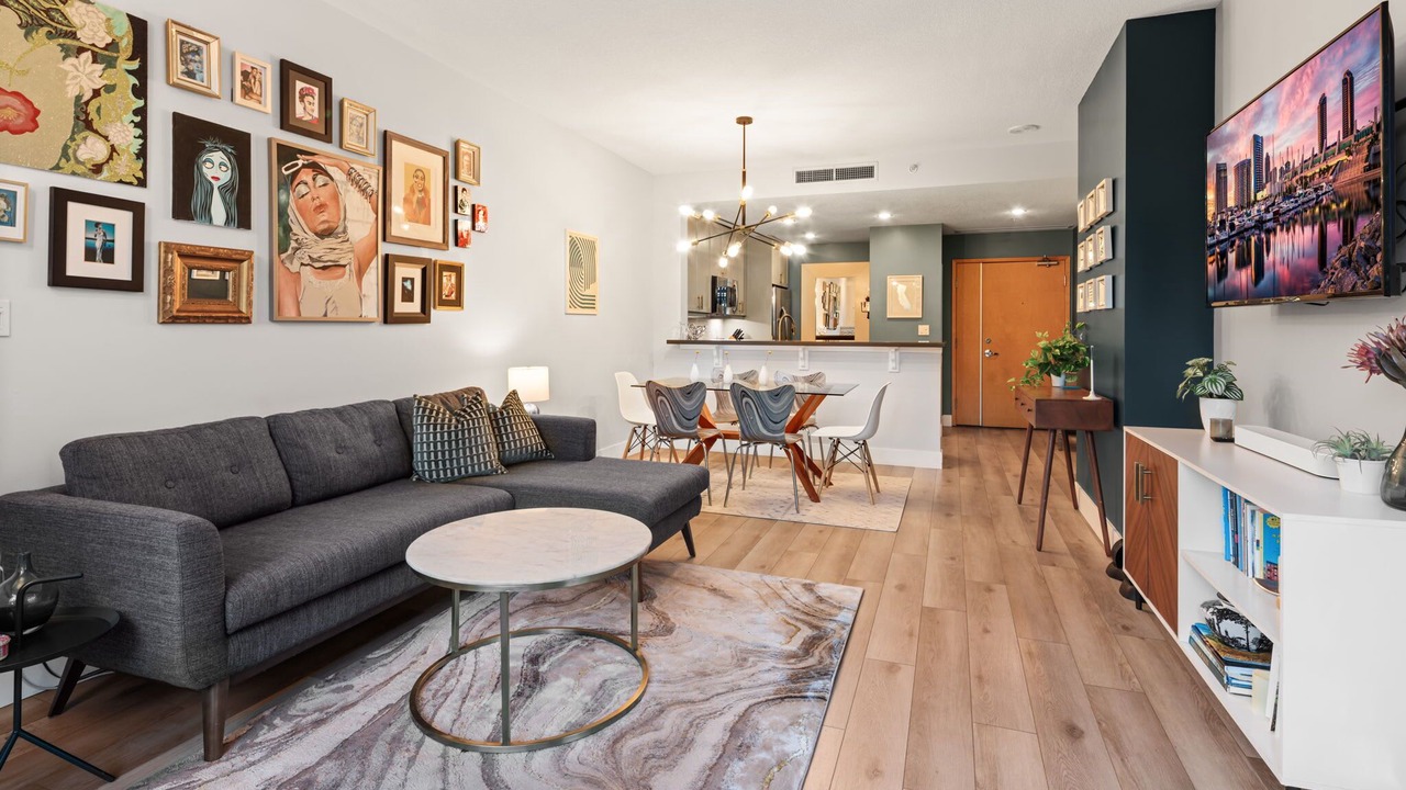 Photo of Livingroom in Cortez Hill