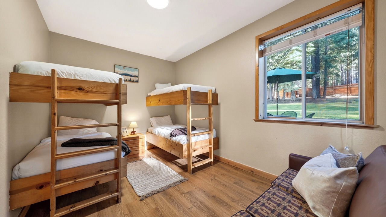 Photo of Bedroom in Tahoe Island