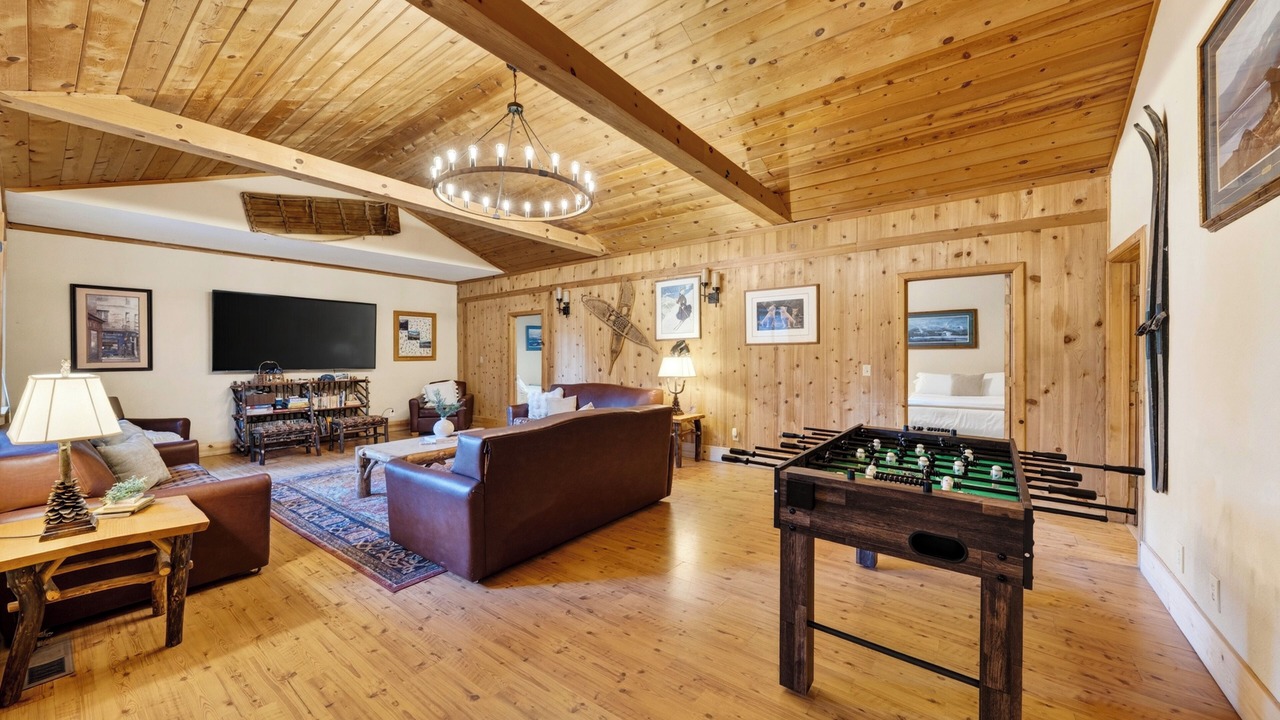 Photo of Bedroom in Tahoe Island