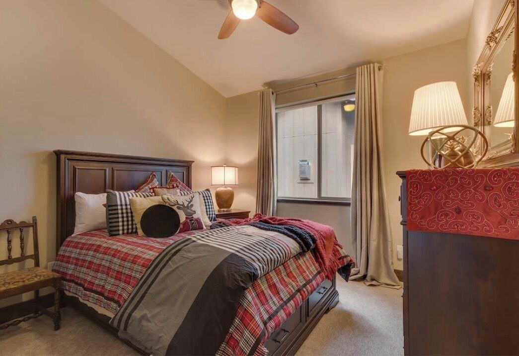 Photo of Bedroom in Tahoe Island