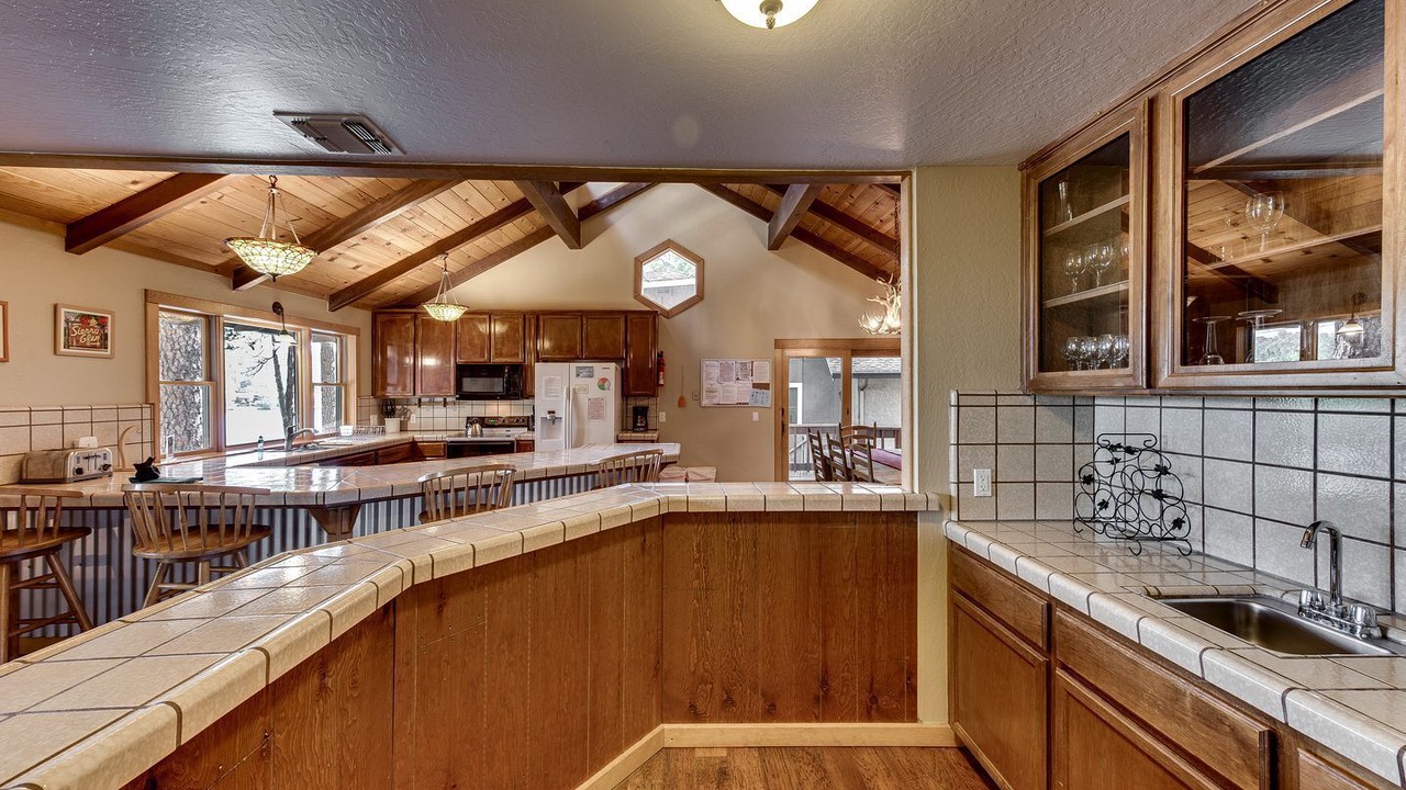 Photo of Kitchen in Groveland