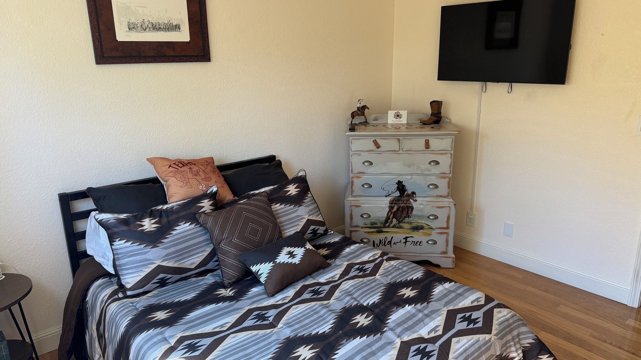 Photo of Bedroom in Red Bluff