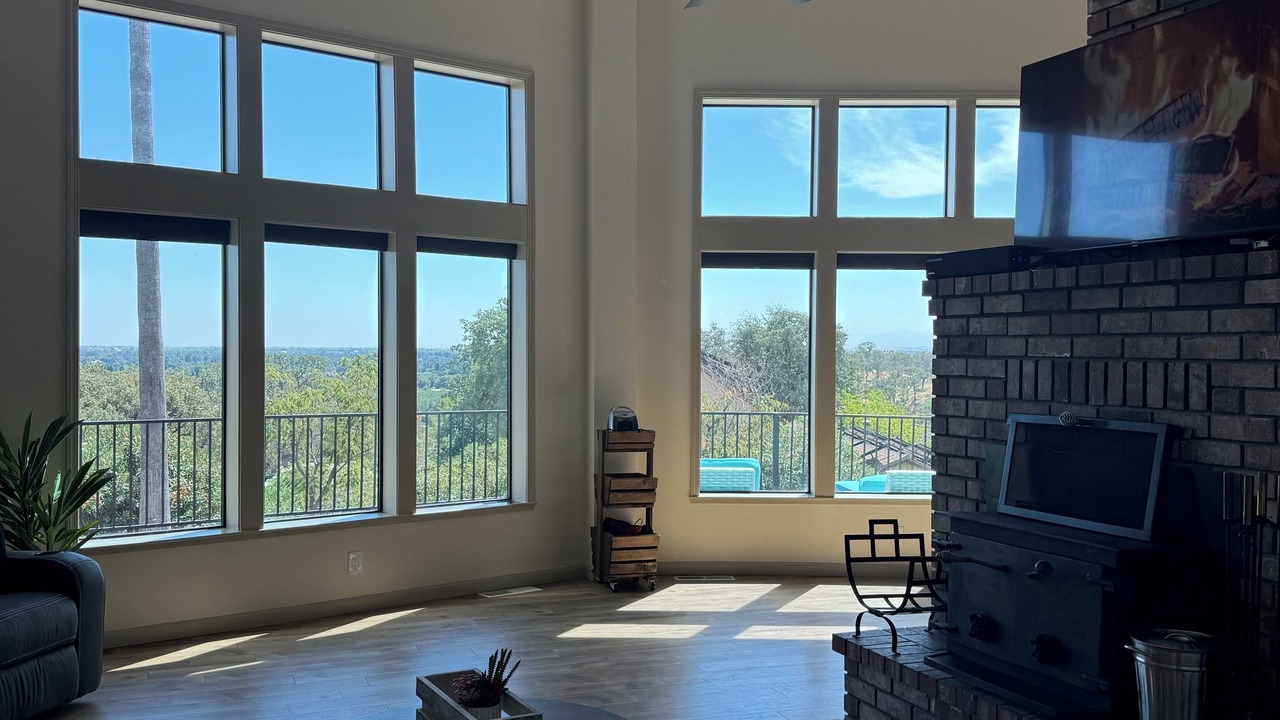 Photo of Livingroom in Red Bluff