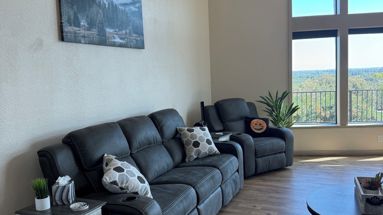 Photo of Livingroom in Red Bluff