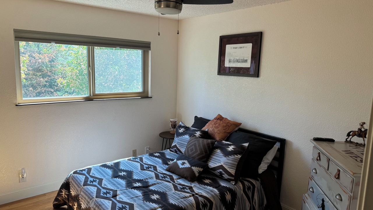 Photo of Bedroom in Red Bluff