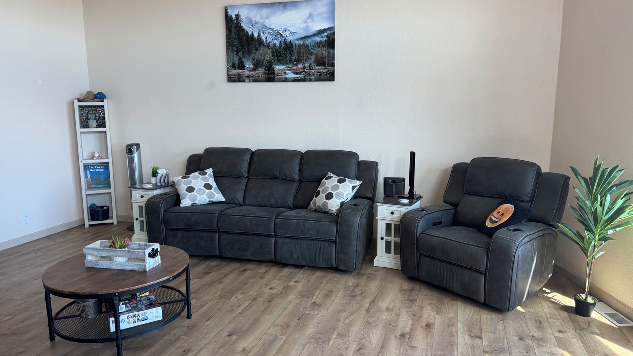 Photo of Livingroom in Red Bluff