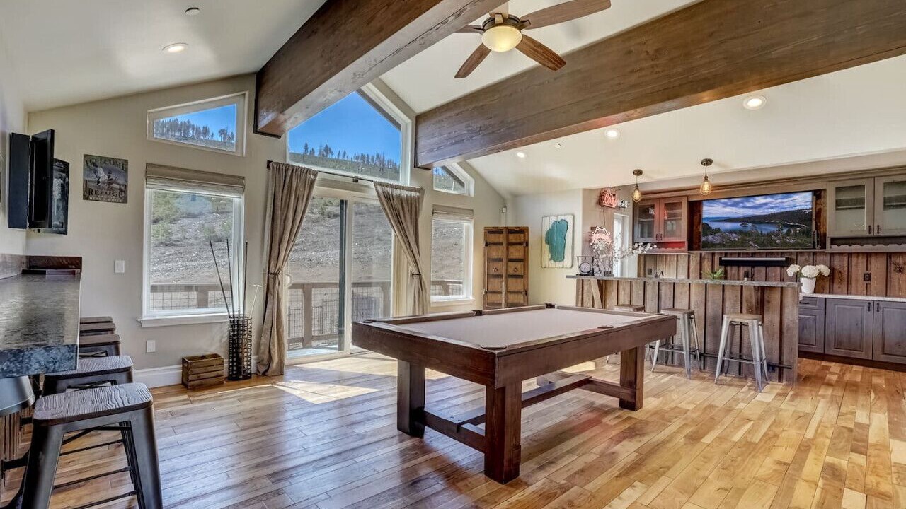 Photo of Outdoor in Mountain View Estates