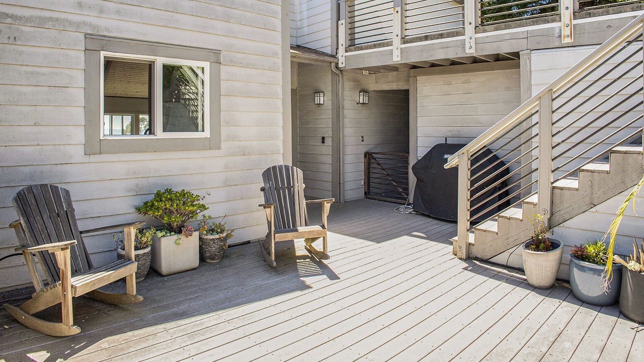 Photo of Patio Balcony in Shepherd Canyon