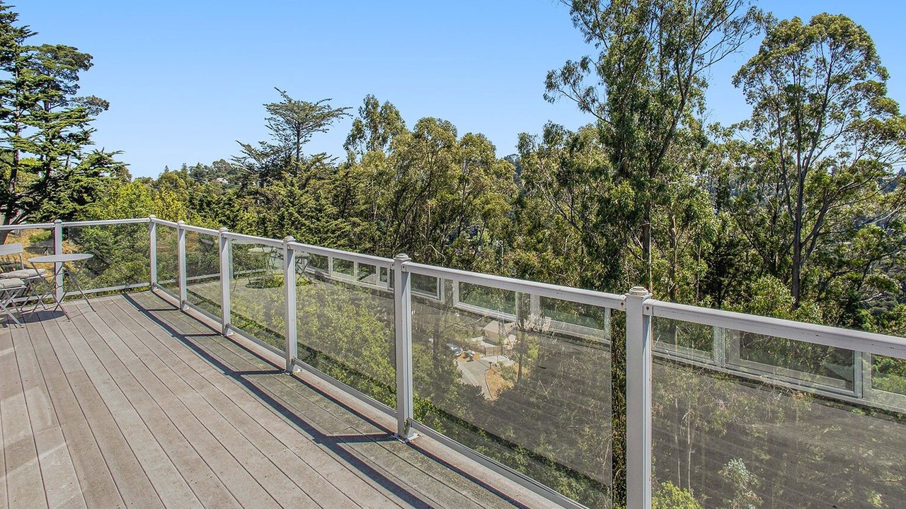 Photo of Patio Balcony in Shepherd Canyon