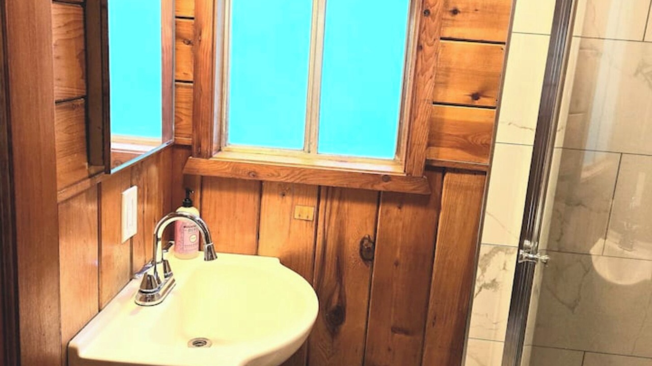 Photo of Bathroom in Cedar Ridge